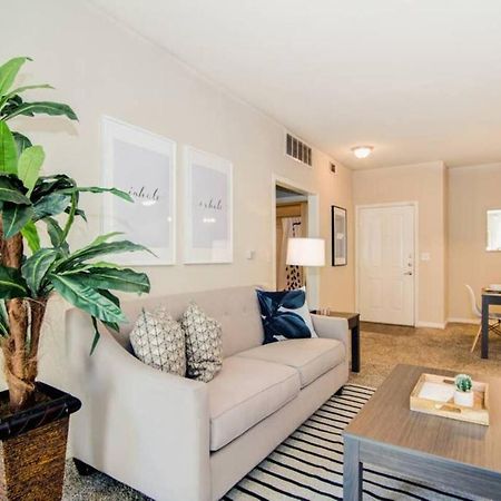 Walk To Downtown Memphis! Appartement Buitenkant foto